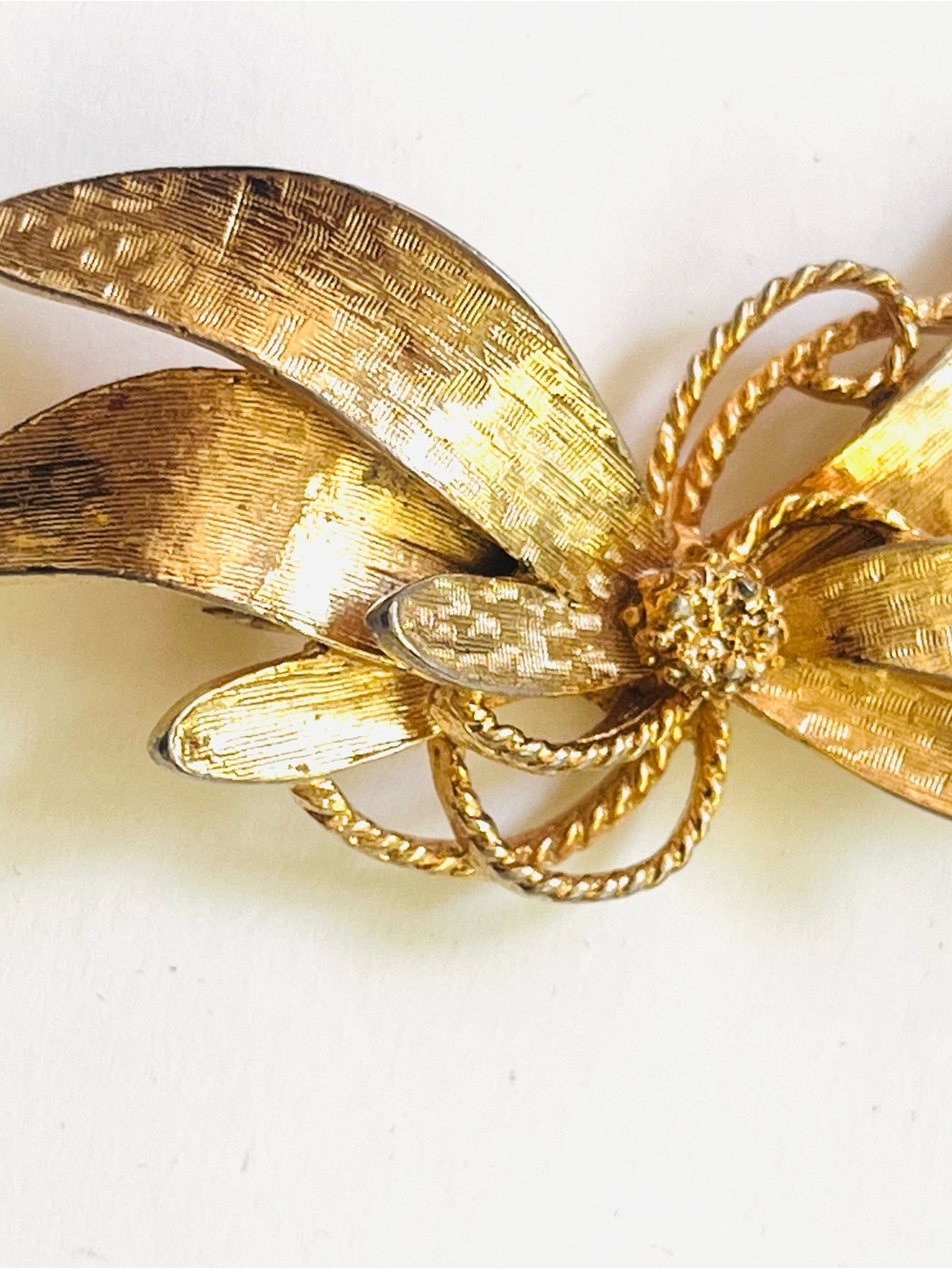 Gold Floral Ribbon Brooch - Elegant Women’s Jewelry